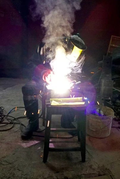 Welder on the working place — Stock Photo, Image