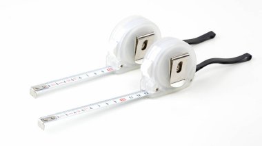 Ölçme bantları üzerinde beyaz