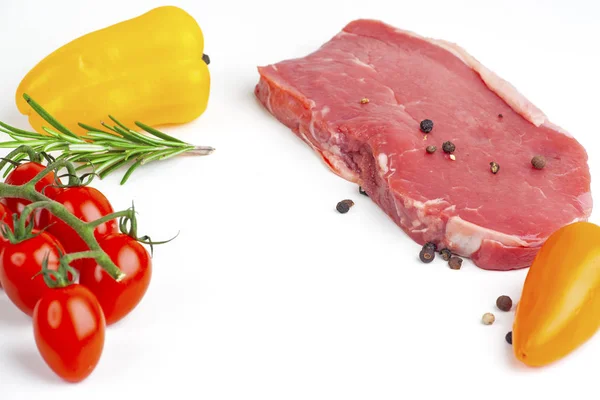 Fleisch Und Tomatenscheiben Paprika — Stockfoto