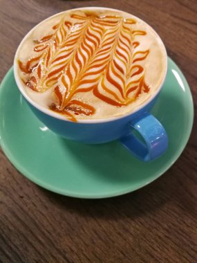  bir fincan cappuccino