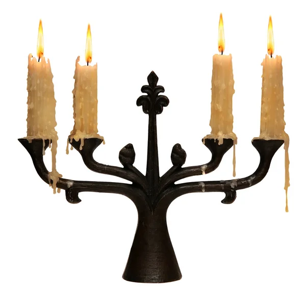 Hoření starý svíčka vintage bronzové stříbrný svícen. Izolované na bílém pozadí. — Stock fotografie
