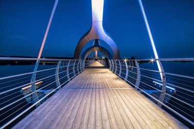 Solvesborg köprü perspektif akşam ışıklar içinde 