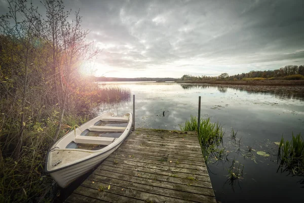 Soluppgång Över Den Svenska Sjön — Stockfoto