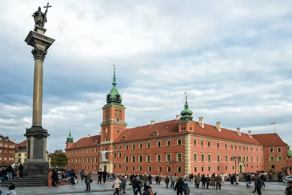 Warsaw Polonia Noviembre 2019 Plaza Del Centro Con Monumento Rey —  Fotos de Stock