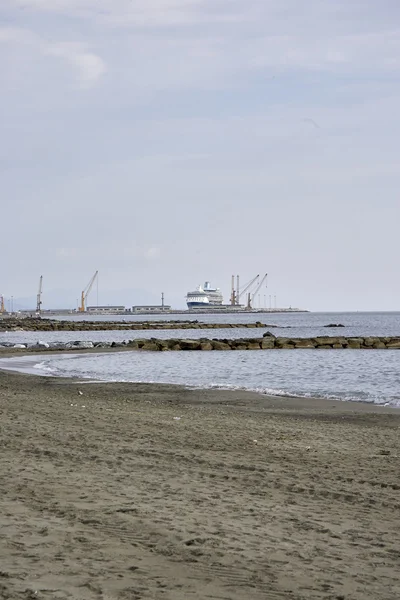 Pohled na marina di carrara harbour — Stock fotografie