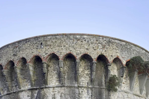 Le puissant Pisan Fortezza Firmafede à Sarzana — Photo
