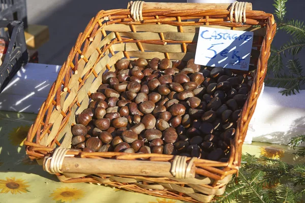 Castagno al mercato — Foto Stock