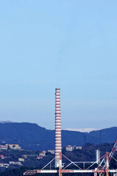 スペツィア湾の煙突の詳細 — ストック写真