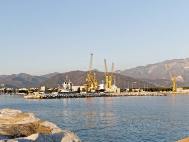 marina di carrara liman görünümünü