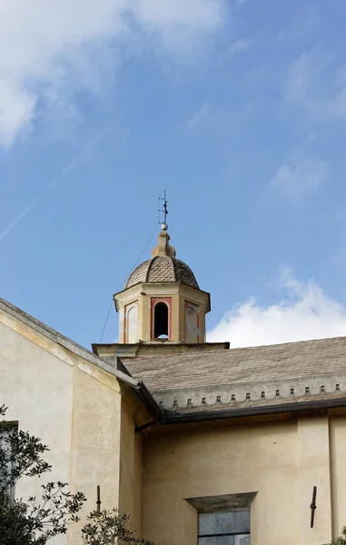 Церква в Бонассола — стокове фото