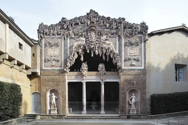 Флоренция - Grotto by Buontalenti in Boboli Gardens — стоковое фото