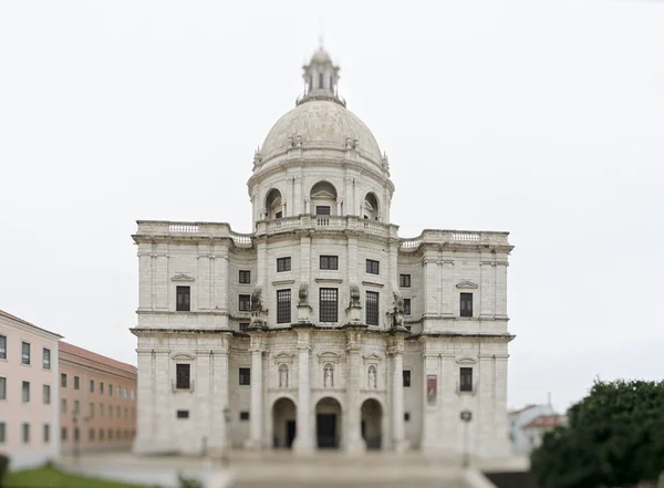 Ohromující viewof kostel Santa Engracia, Pantheon v Lisbo — Stock fotografie