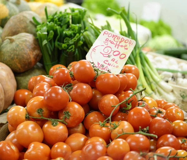 Detalle del tomate en el mercado —  Fotos de Stock