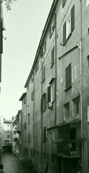 Bologna Olaszország folyó csatorna — Stock Fotó