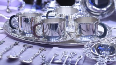 Gümüş bardak detay