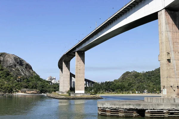 エスピリト ・ サント島のビトリアの主な橋 — ストック写真