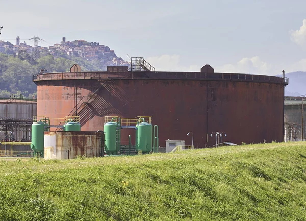 Chemiefabrik in la speiza — Stockfoto