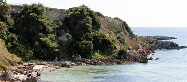 Muy bonita vista de la costa de puglia —  Fotos de Stock