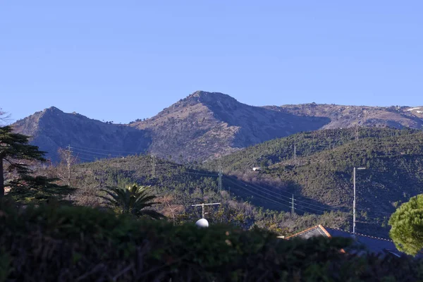 Zeer mooi uitzicht op de bergen rond arenzano — Stockfoto