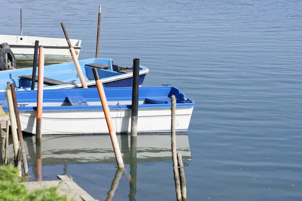 Little boat along magra river — Stock Photo, Image