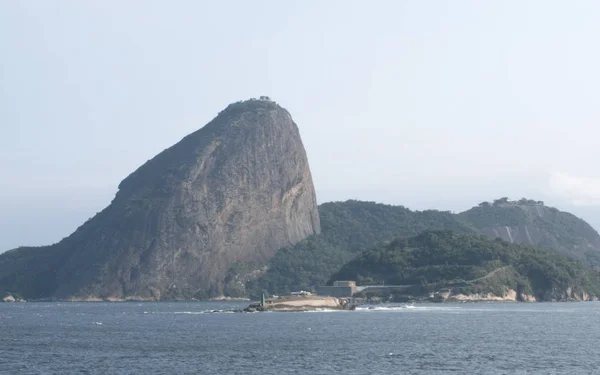 La montagna del Pan di Zucchero a Rio de Janeiro, Brasile — Foto Stock