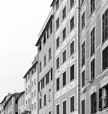 Manzaralı Akdeniz Riviera Sahili. İtalya 'nın Liguria kentindeki Camogli kasabasının panoramik manzarası
