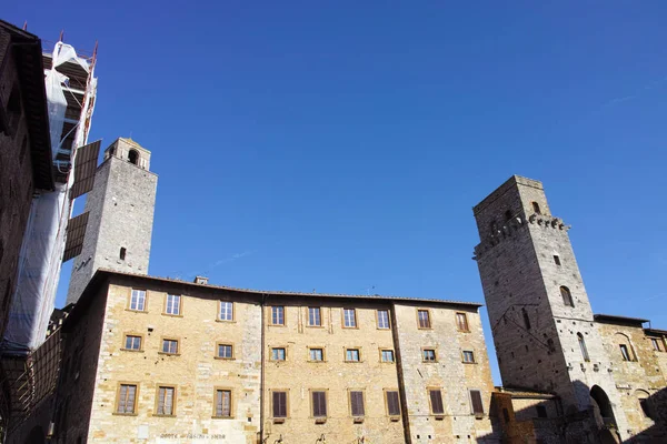 Muy bonito villagge llamado san gimignano — Foto de Stock