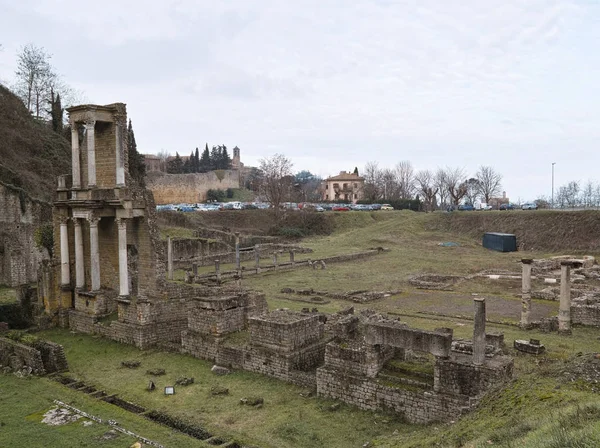 Volterra, Romeins theater ruïnes — Stockfoto