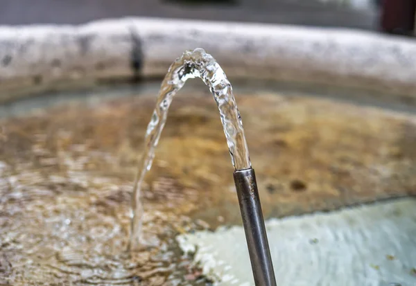 Very Nice View Crystaline Fountain Water Jet — Stock Photo, Image