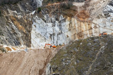 Carrara 'daki mermer ocağının manzarası çok güzel.