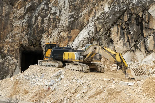 Detalle Excavadora Una Cantera Mármol Carrara Italia —  Fotos de Stock