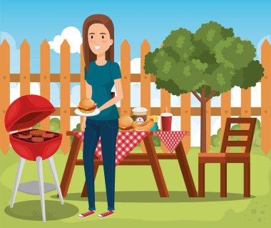 Piknik günü sahnede yemek kadın