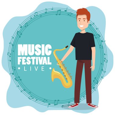 saksafon oynamaya adamla canlı müzik festivali