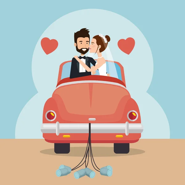 Pareja recién casada con personajes de avatares de coche — Vector de stock