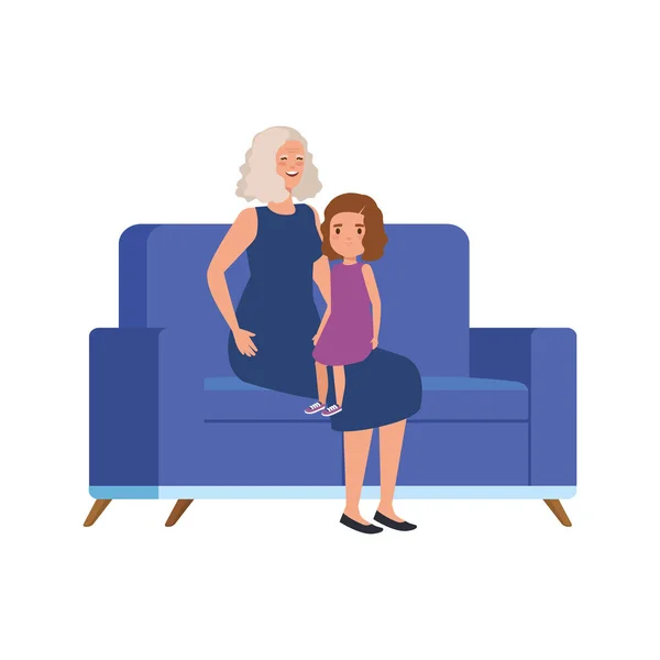Avó com neta sentada no sofá — Vetor de Stock