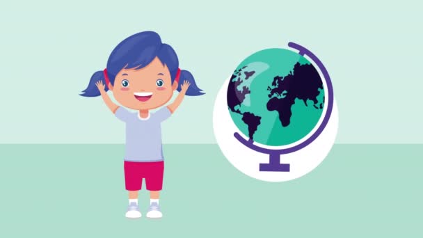 Carino bambina con mappamondo personaggio mappa — Video Stock