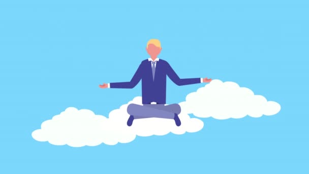 Бизнесмен, сидящий в положении лотоса с облаками — стоковое видео