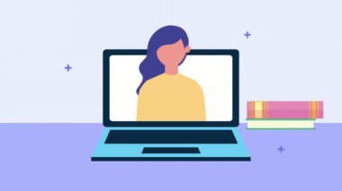 Dizüstü bilgisayardaki genç kadın