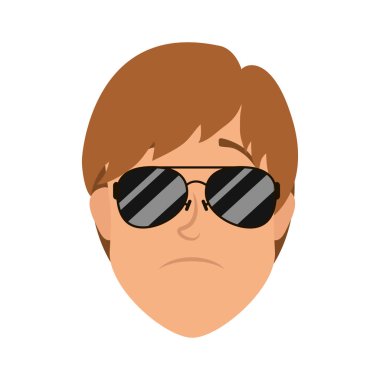 Güneş gözlüklü genç adam.