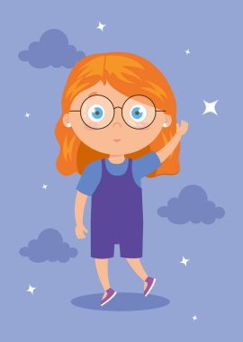 Güzel kız, elleri havada duruyor.