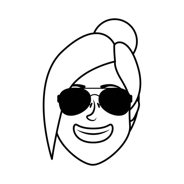 Schattig jong vrouw hoofd met zonnebril karakter — Stockvector