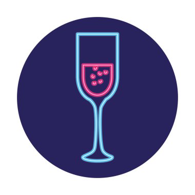 Neon ışıkta bir bardak cam, sevgililer günü