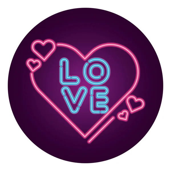 Amore lettering nel cuore icona isolata — Vettoriale Stock