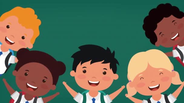 Voltar para a escola com crianças inter-raciais — Vídeo de Stock