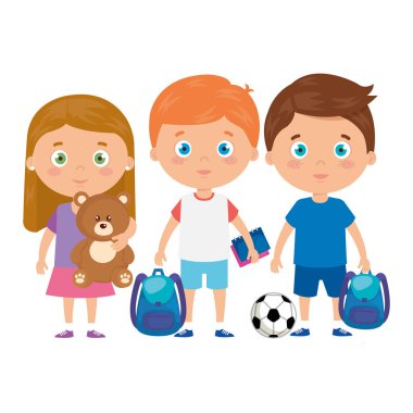 Okul çantası ve oyuncakları olan bir grup küçük çocuk.