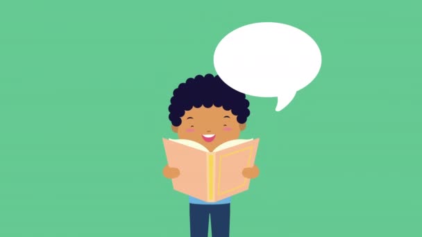 アフロ少年読書で世界の本の日のお祝い — ストック動画