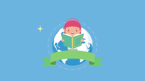 Всесвітній день книги святкування з маленькою дівчинкою читання і планети — стокове відео