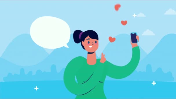 Mujer usando teléfonos inteligentes e iconos de redes sociales — Vídeos de Stock