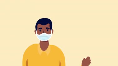 Afro adam, Covid19 için yüz maskesi kullanıyor.