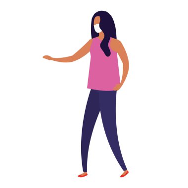 Yüz maskesi simgesi kullanan genç bir kadın